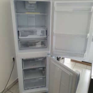 "INDESIT", ITALY, NOVO - Nekorišćeno, 25 meseci garancije, Kombinovani frižider