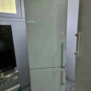 SHARP kombinacija frižider/zamrzivač, 180 cm, garancija 6 meseci