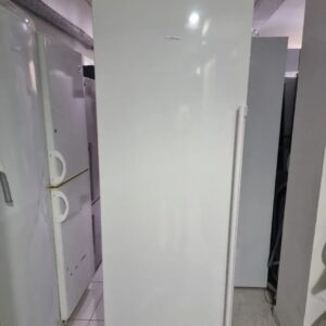 Cylinda frižider 353l, 185 cm, 6 meseci garancija