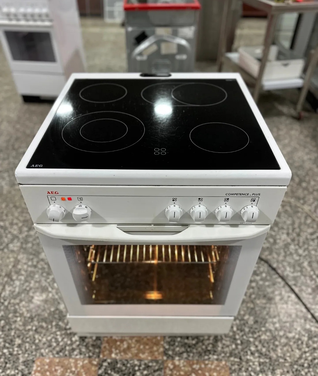 "AEG", GERMANY, 60cm, odličan, monofazni, ukljucen prevoz u cenu