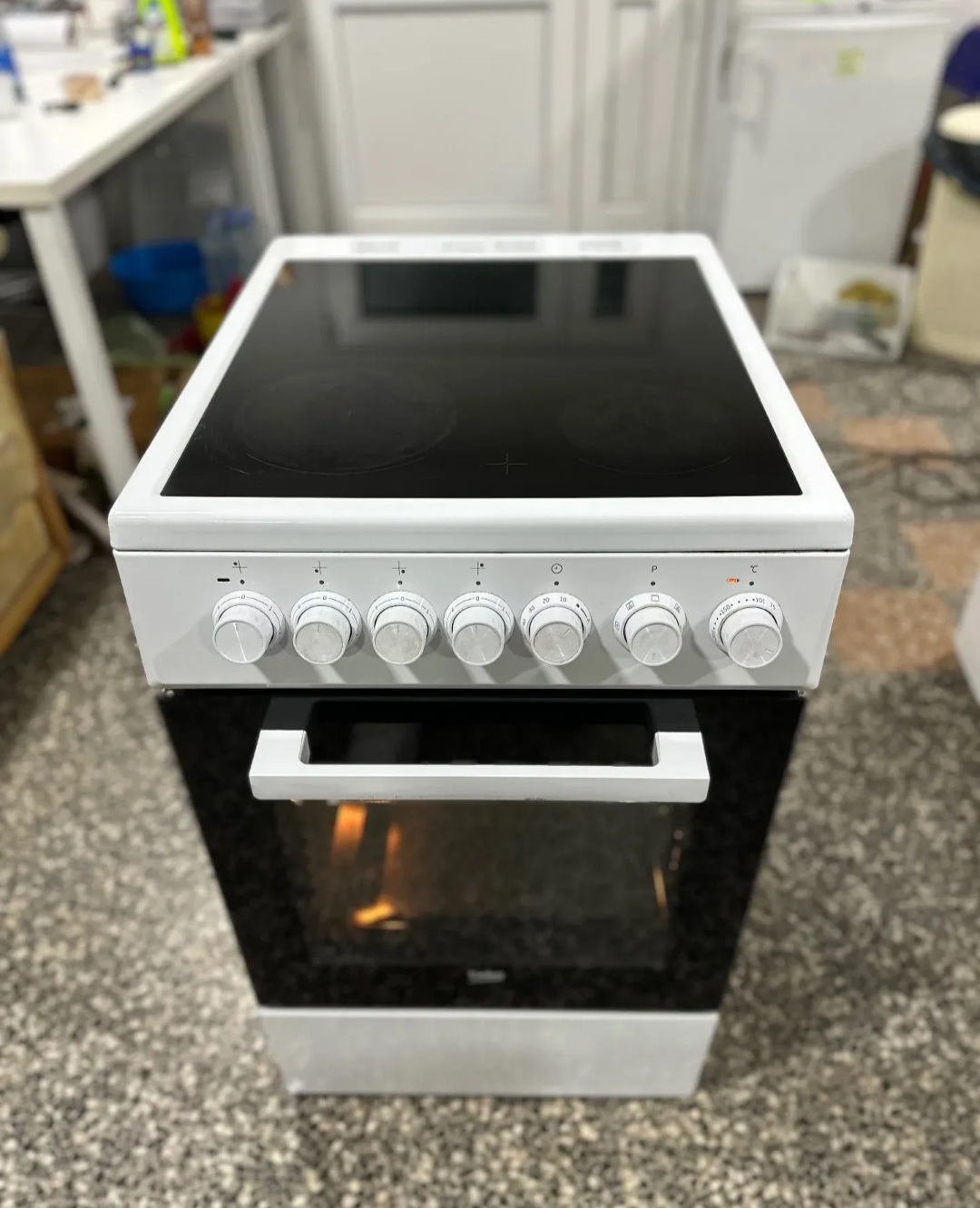 "BEKO", GERMANY, 50cm širina, Turbo, odlično očuvan, prevoz ukljucen u cenu