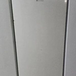 "Electrolux", frizider , 314l, 154 cm, garancija 6 meseci, prevoz ukljucen u cenu