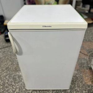 "ELECTROLUX", GERMANY, polovni cist  frižider, 158litara, prevoz ukljucen u cenu