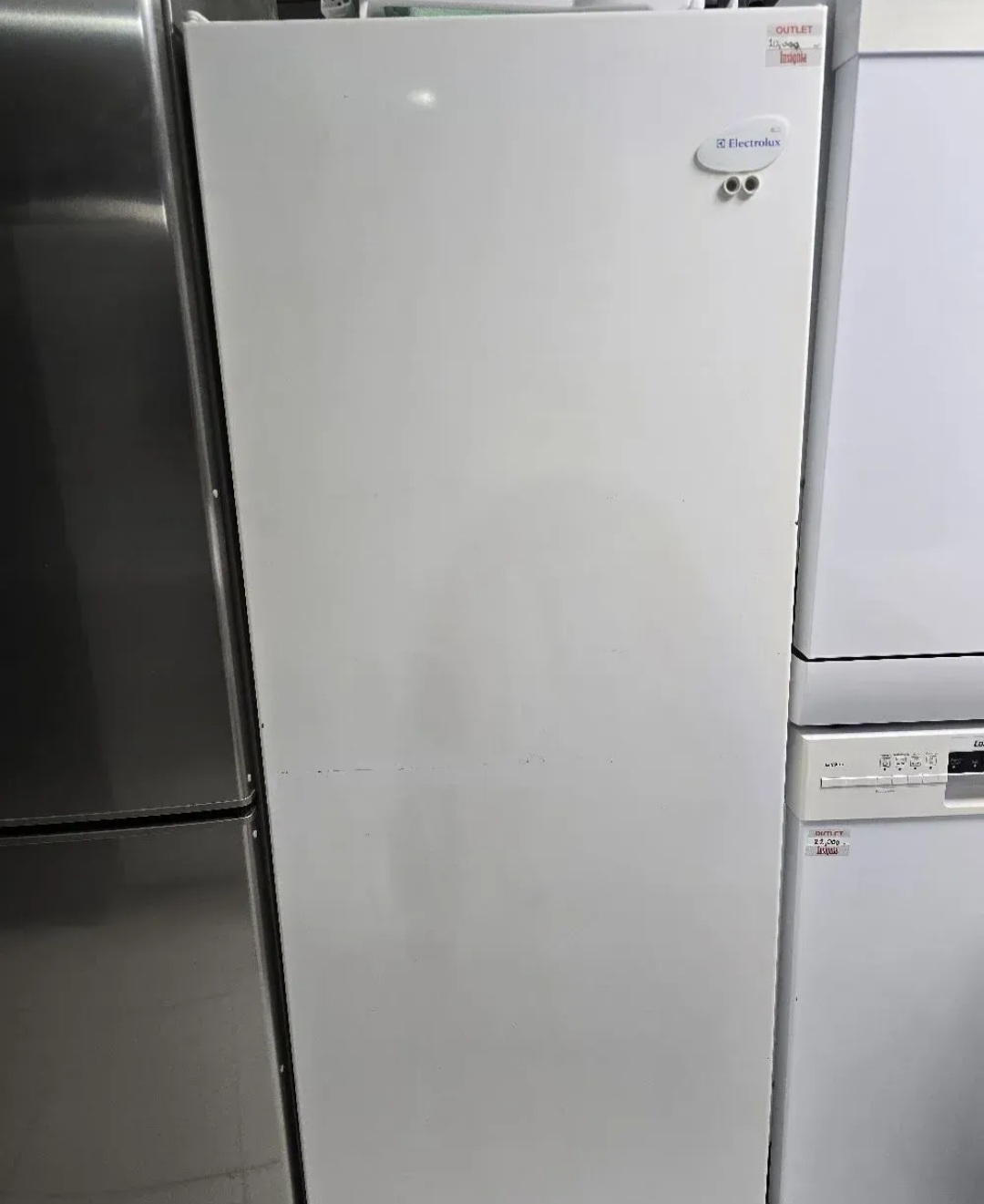 "Electrolux", zamrzivac, 271l, 155cm, garancija 6 meseci, prevoz ukljucen u cenu