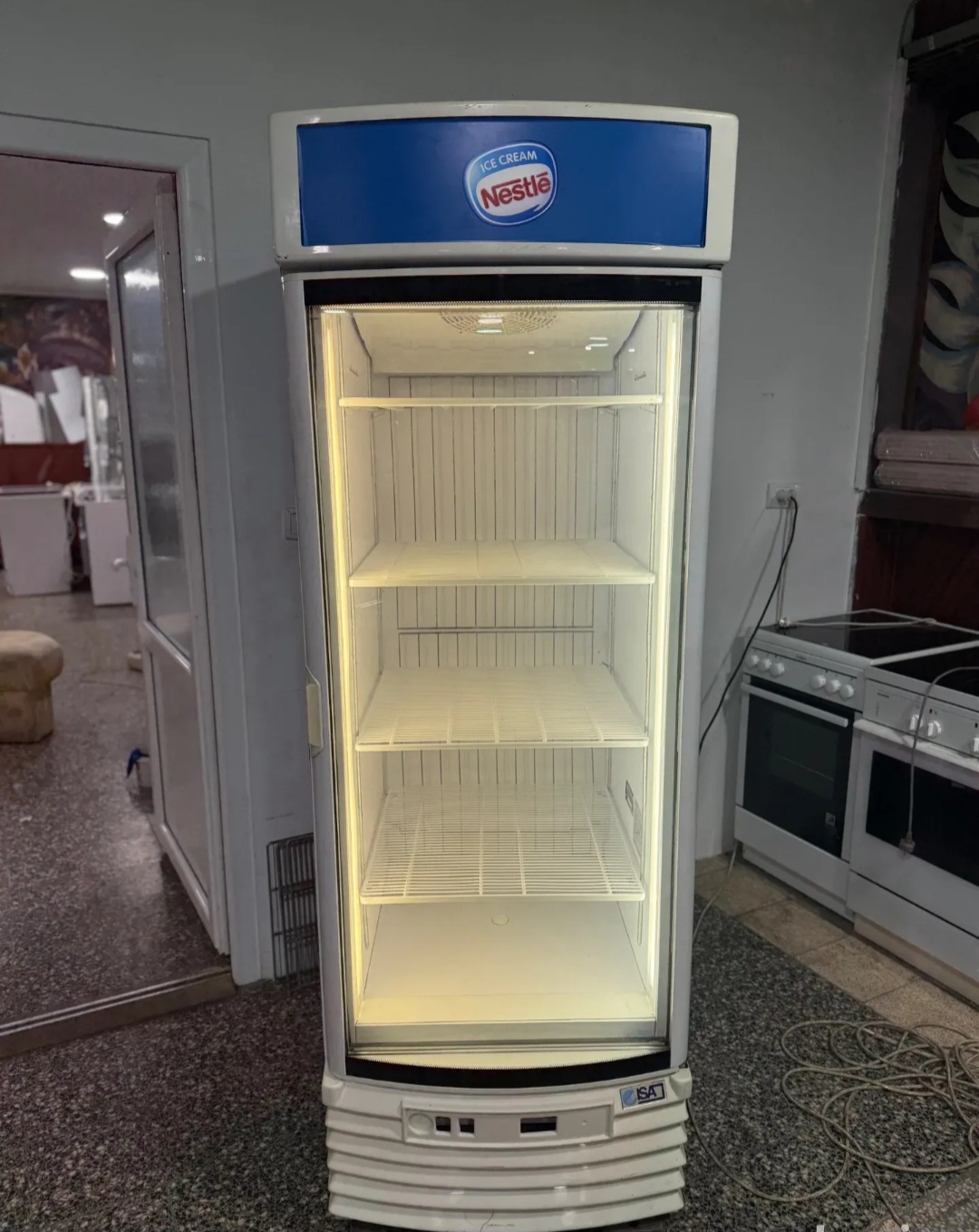 "ISA", ITALY, NESTLE, Ogroman polovni Zamrzivač, 196 cm, digitalni kontroler