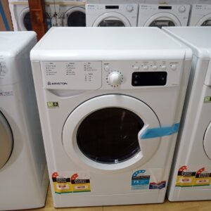 Nova kombinovana masina"Ariston", sa blagim estetskim ostecenjima, 7,5 pere - 4.5 susi, 1200 rpm, garancija 25 meseci, prevoz ukljucen u cenu