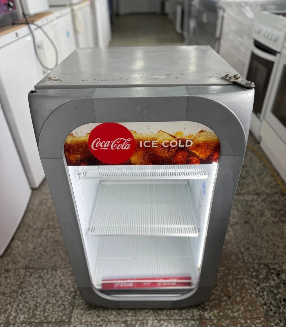 "ICOOL", GERMANY, polovna rashladna vitrina, 87 cm, LED rasveta, odlična, prevoz ukljucen u cenu