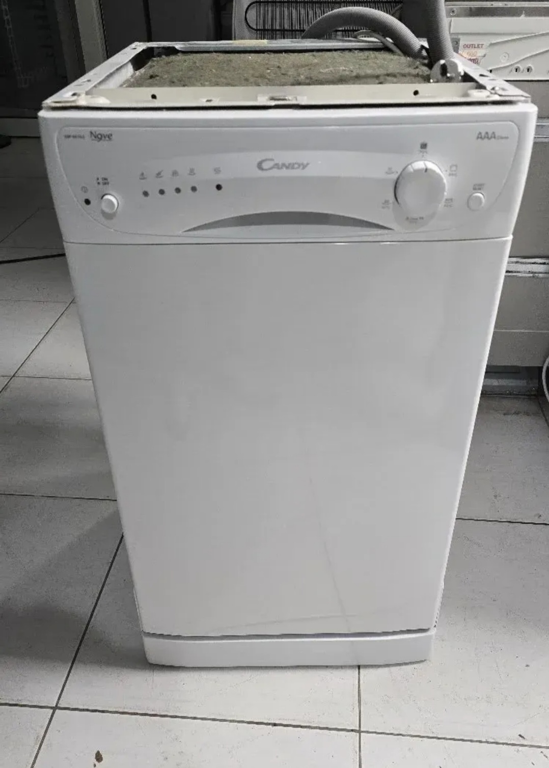 Polovna "Candy" podpultna masina za sudove ,45cm, garancija 6 meseci, prevoz ukljucen u cenu